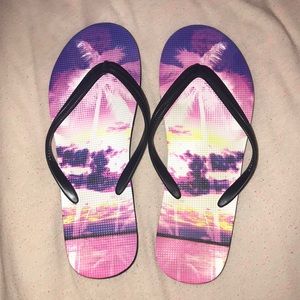 totally beachy flip flops